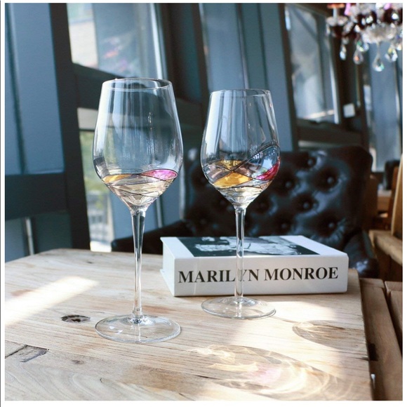 Hand Painted 15oz Wine Glass Set of 2 - Picture 2 of 8